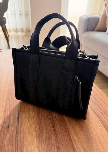 Stradivarius Siyah Deri Kadın Çantası