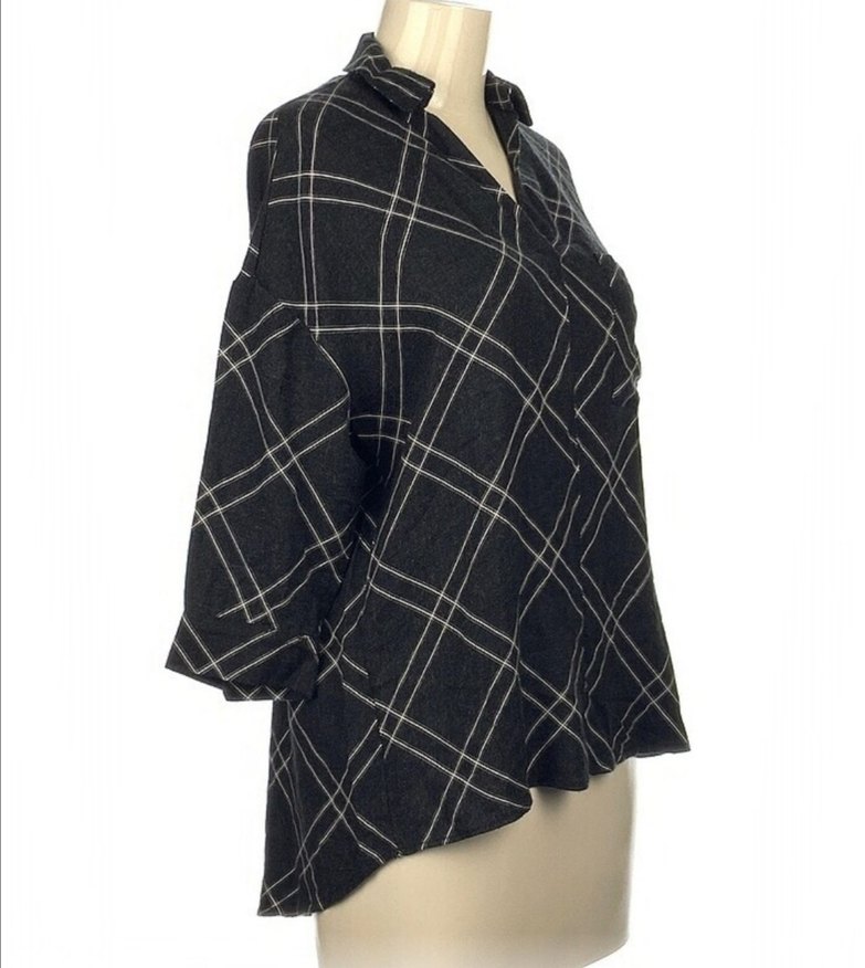 Gri Keten Kadın Gömlek V Yaka Düğmeli - Görsel 2