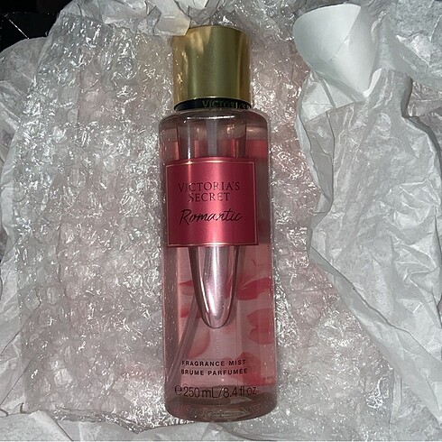 Victoria Secret Body Mist Romantic