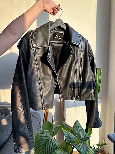 ZARA DERİ CEKET