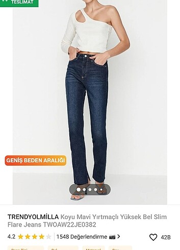 Trendyolmilla Paçası Yırtmaçlı Slim Flare Jean