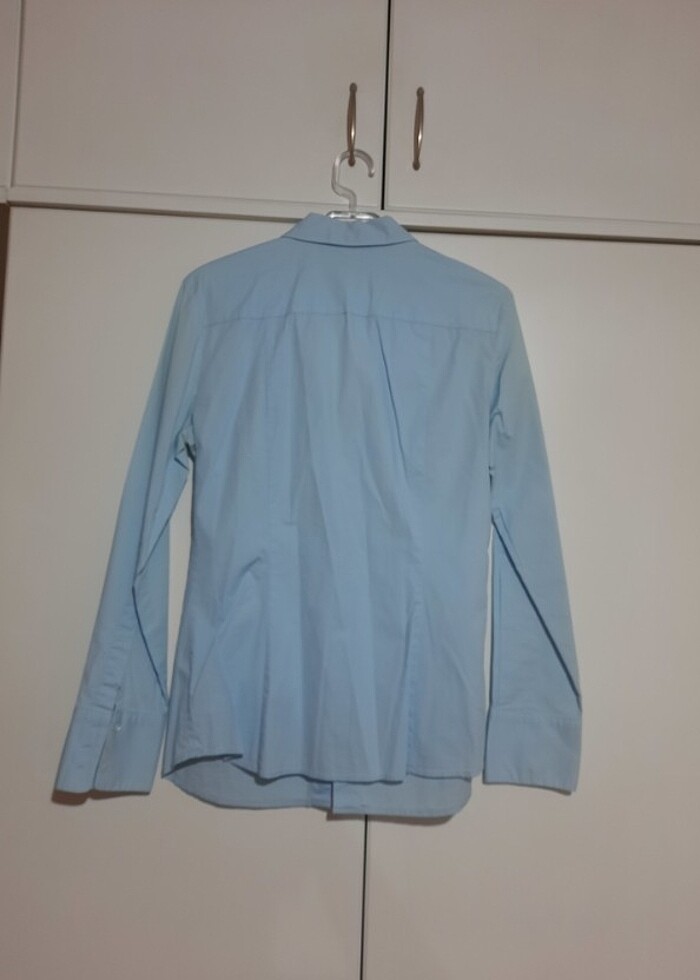 Mango 38 beden dar kesim buz mavisi gömlek - Görsel 2