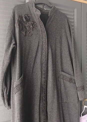 Nakış Detaylı Gri Kadın pardüse - Görsel 3