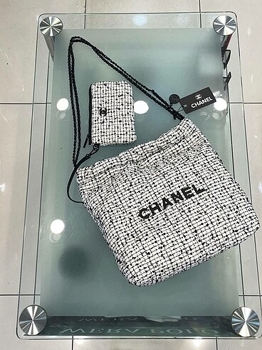  Beden Chanel cüzdanlı kol çantası