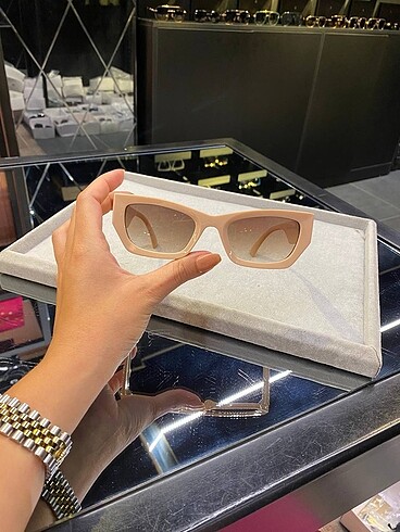 Miu Miu Miu miu kemik rengi gözlük