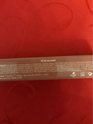 Essence Essence what the fake plumping lip gloss