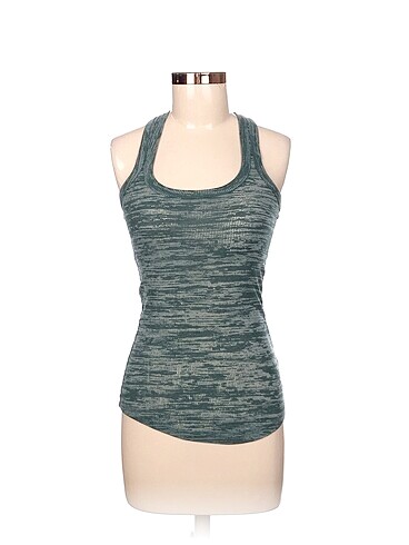 Bershka T-shirt %70 İndirimli.