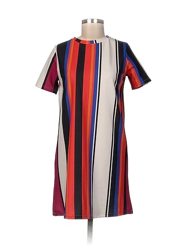 Zara Kısa Elbise %70 İndirimli.