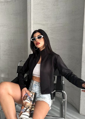 Siyah Fit Kesim Mini Denim Şort - Görsel 2