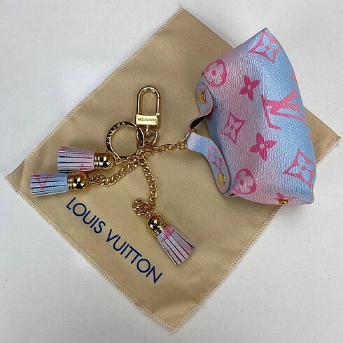 Louis Vuitton Louis Vuitton Keychain ithal anahtarlık ve çanta