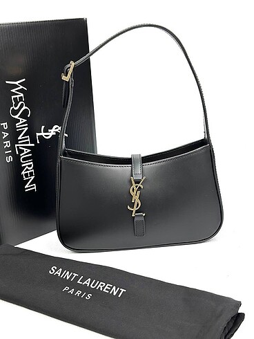 Yves Saınt Laurent LE 5 À 7 IN