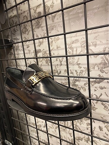 Christian Dior deri