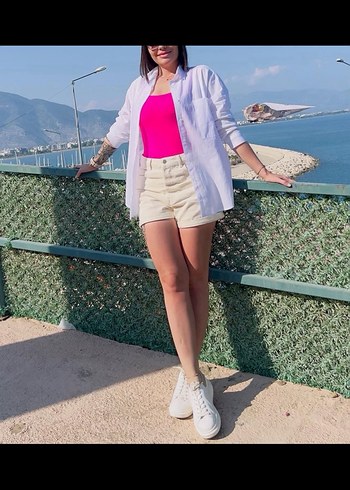 Beyaz oversize gömlek