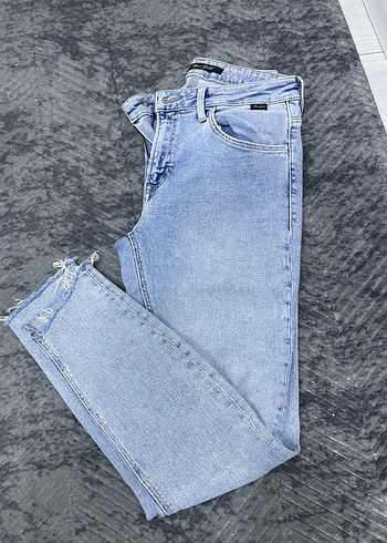Mavi Jeans Acik Mavi Rahat Kesim Jean