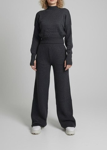 Gri Kadın Yüksek Yakalı Rahat Eşofman Takımı - Görsel 3