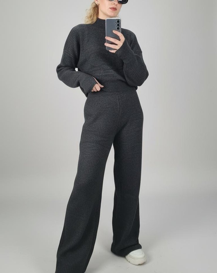 Gri Kadın Yüksek Yakalı Rahat Eşofman Takımı - Görsel 2