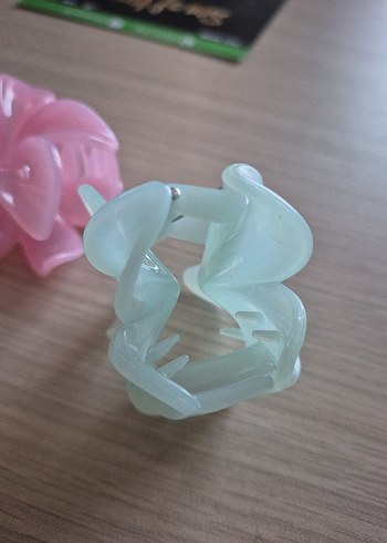 Beyaz Pastel Boncuklu Plastik Saç Tokası - Görsel 2