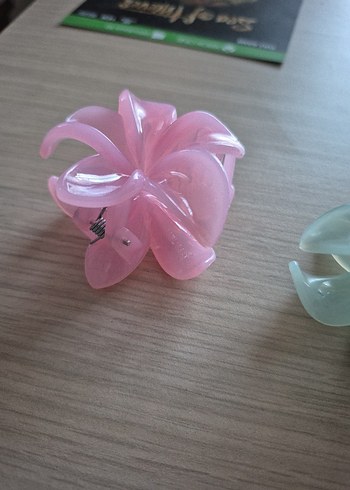 Beyaz Pastel Boncuklu Plastik Saç Tokası - Görsel 3