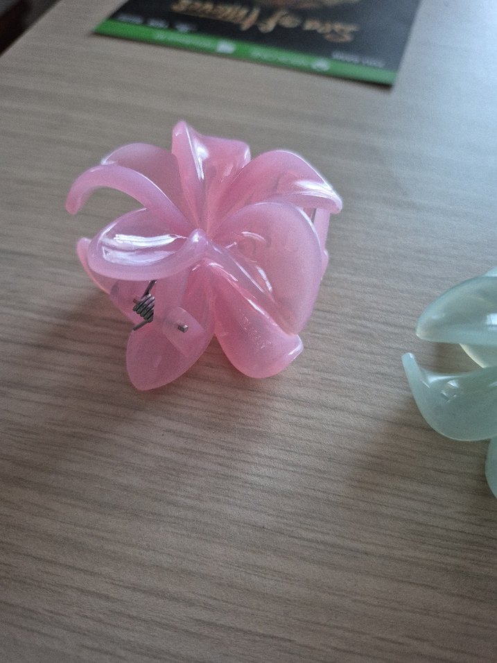 Beyaz Pastel Boncuklu Plastik Saç Tokası - Görsel 3