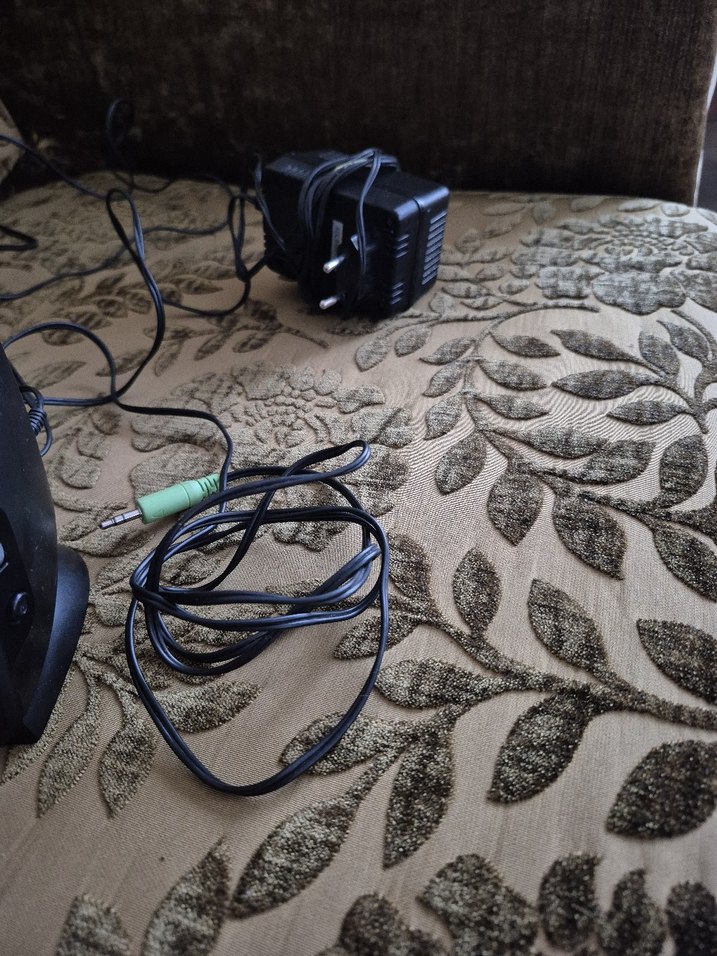 Creative Siyah Masaüstü Hoparlörler - Görsel 5