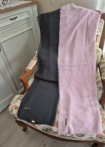 Beden çeşitli Renk koyu yeşil ve Pembe 2 şal