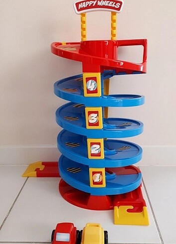 5 katlı otopark oyuncak
