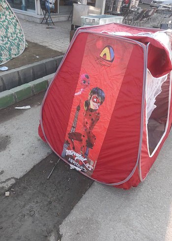 Kırmızı Çocuk Dolabı Çadırı - Görsel 3