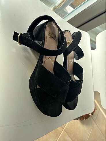 Zara Sandalet