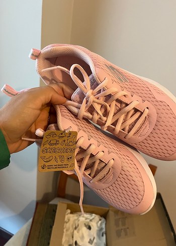 38 Beden Skechers etiketi üzerinde az Topuklu Spor Ayakkabı