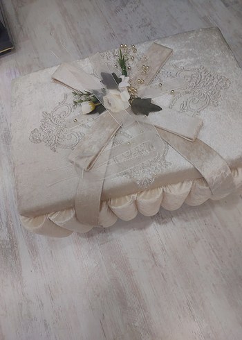 Dantel Detaylı Beyaz Parlak Gelin Sandığı - Görsel 2