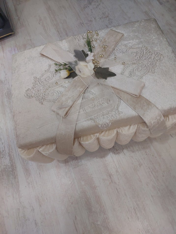 Dantel Detaylı Beyaz Parlak Gelin Sandığı - Görsel 2