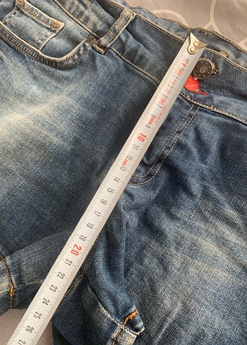 Düğmeli Mavi Mini Kot Şort - Görsel 5