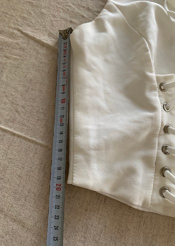 Beyaz Sıkı Kesim Bağcıklı Bustiyer - Görsel 7