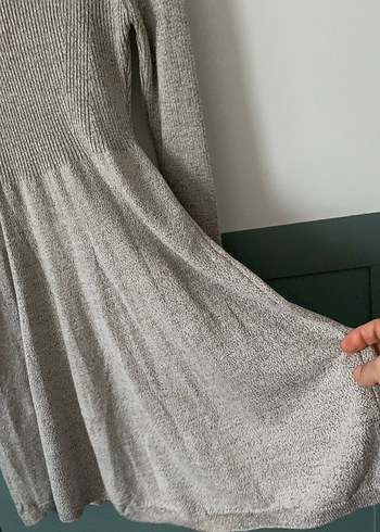 Gri Yünlü Yüksek Yakalı Triko Elbise - Görsel 3