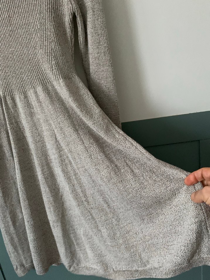 Gri Yünlü Yüksek Yakalı Triko Elbise - Görsel 3