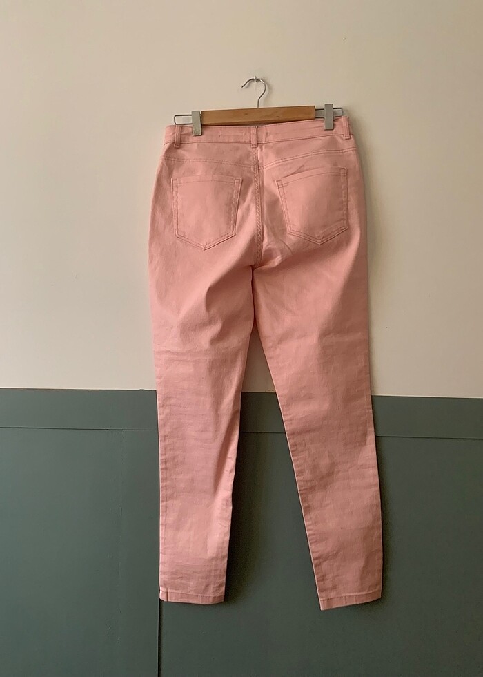 Etiketli pantolon - Görsel 2