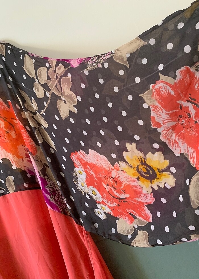 Etiketli pareo - Görsel 4