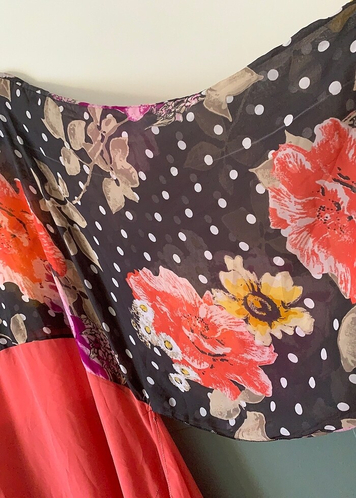 Etiketli pareo - Görsel 3