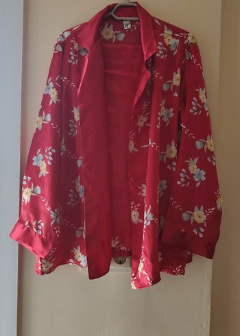 m Beden Kırmızı Çiçek Desenli Uzun Kollu Kadın Pijama Üstü