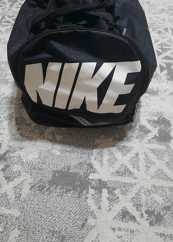 Nike Spor Çantası - Görsel 2