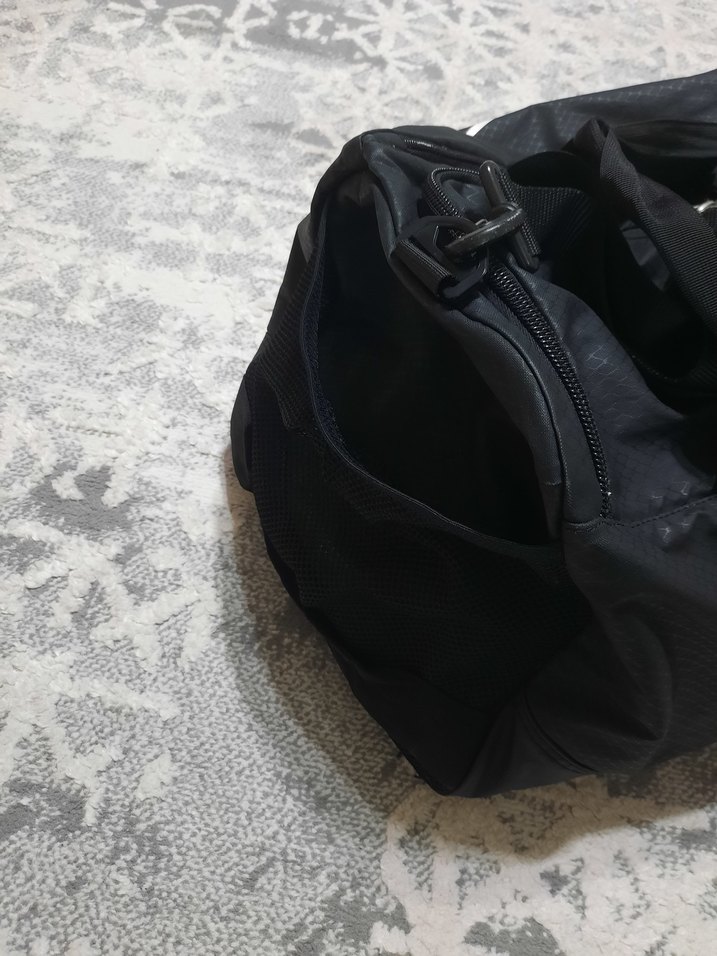 Nike Spor Çantası - Görsel 4