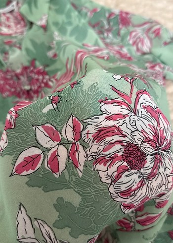 Çiçek Desenli Yeşil Bohem Kadın Gömlek - Görsel 2