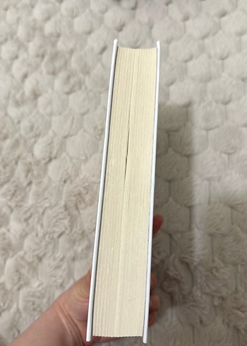 Engerek Romanı Beyaz Kapak - Görsel 2