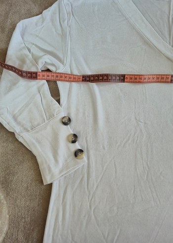 Düğmeli V Yaka Uzun Kollu Kadın Gömlek - Görsel 2