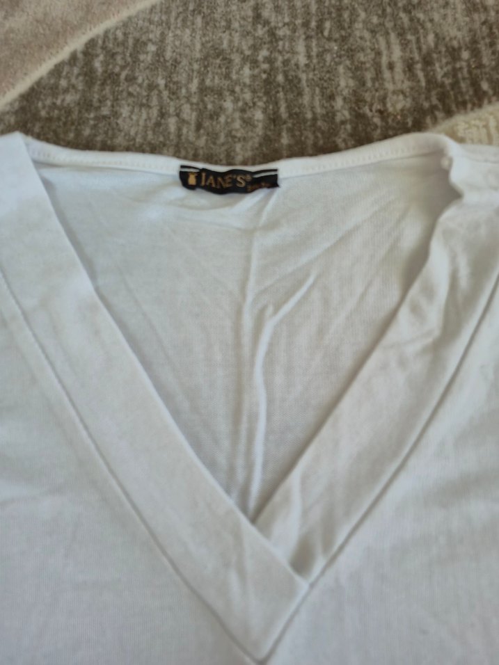 Düğmeli V Yaka Uzun Kollu Kadın Gömlek - Görsel 4