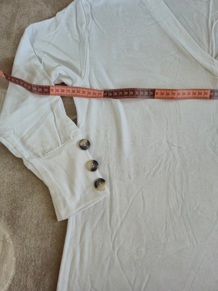 Düğmeli V Yaka Uzun Kollu Kadın Gömlek - Görsel 2