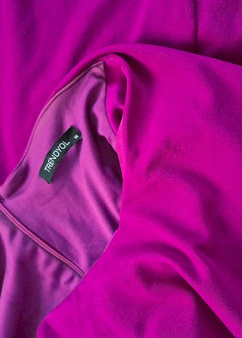 Uzun Mor Drapeli Kayık Yaka Kadın Abiye - Görsel 7