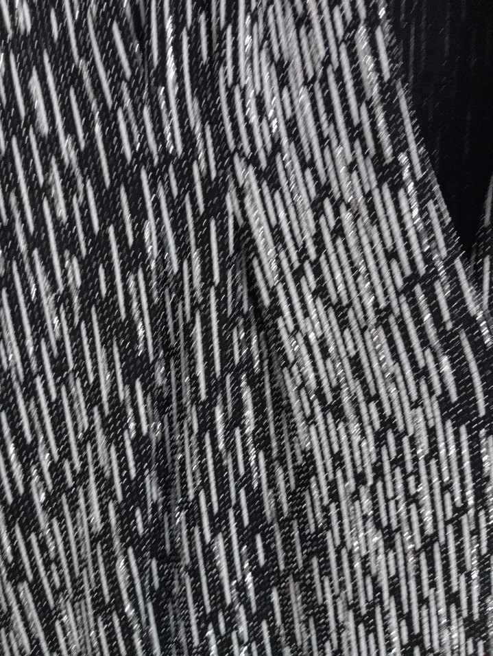 V Yaka Drapeli Gri Kadın Bluz - Görsel 2