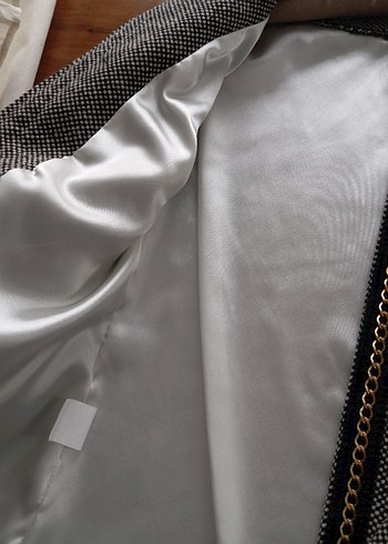 Zincir Detaylı Gri Kadın Kısa Triko Ceket - Görsel 4