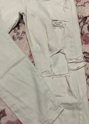 Düğmeli Beyaz Kadın Kot Pantolon - Görsel 2